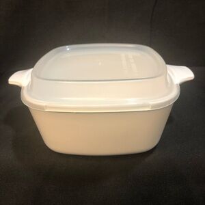 Vintage Corning Ware P-43-B Baking Dish with plastic lid, 700mL or 2-3/4 cups